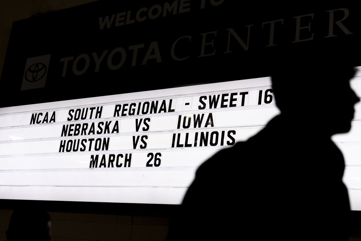 Illinois Men's Basketball tweet media