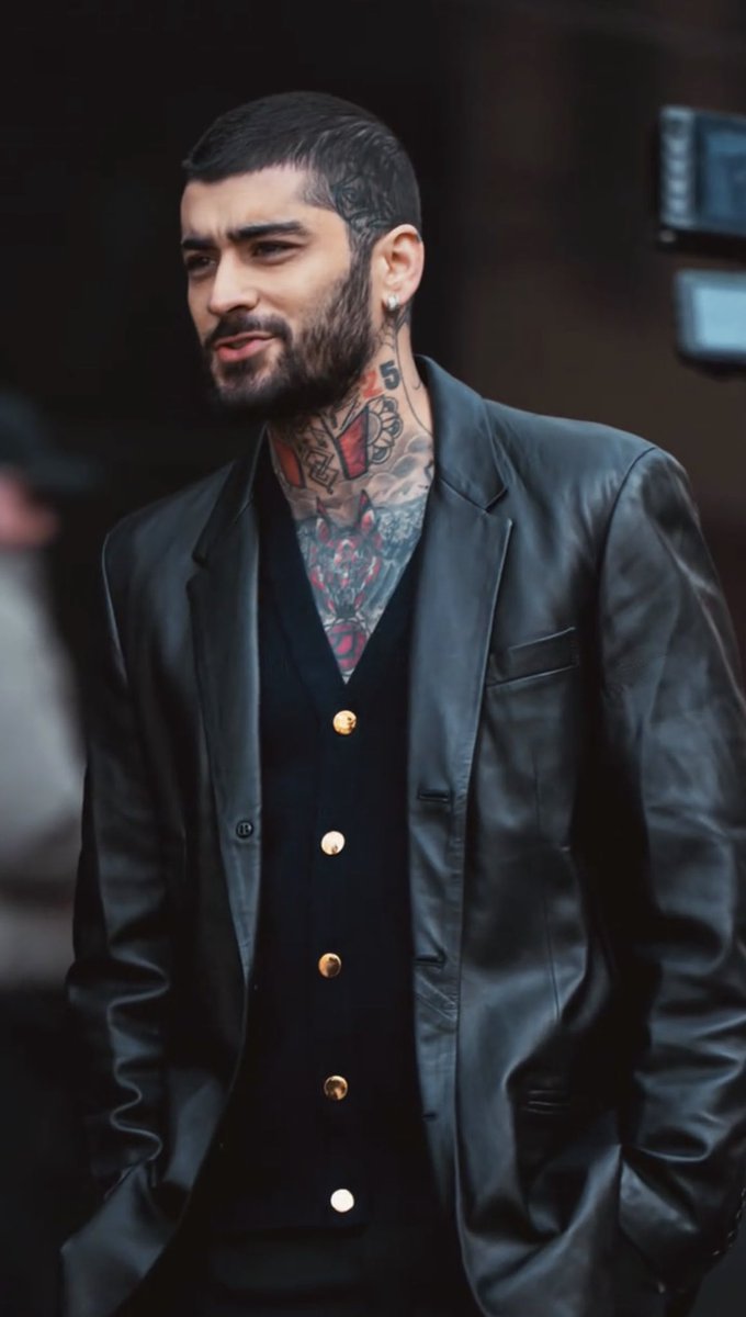 Zayn Base tweet media