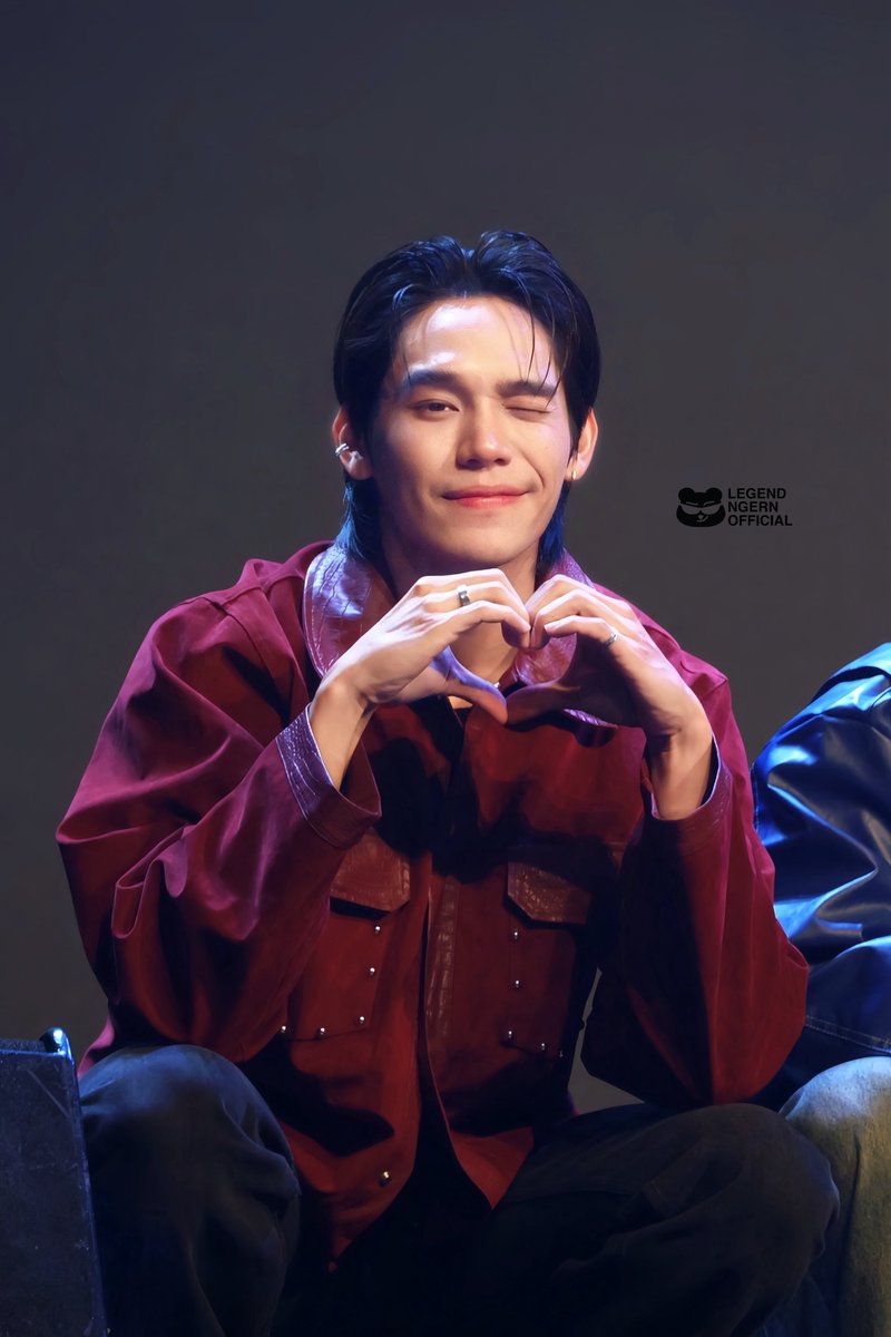 อรุณสวัสดิ์ตอนเช้านะครับเงิน ขอให้วันนี้เป็นวันที่ดีของเงิน ให้มีแต่รอยยิ้มและเสียงหัวเราะนะคะ ขอให้วันนี้รายล้อมไปด้วยผู้คนที่น่ารักและใจดีตลอดทั้งวันเลย Have a good day na 💗⛅️

สำหรับงานวันนี้ สู้ๆน๊าคนเก่ง ✌🏻

<a href="/legendngern/">อาทิตย์ ลูก ดิเรก</a> Legendngern
#ngernnn #ทีมเงิน 🩶