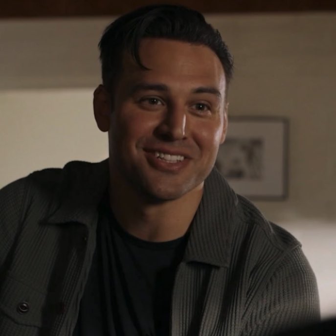 ᗴᗪᗪᎥᗴ tweet media