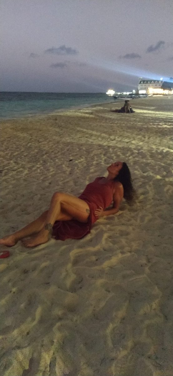 CeciCook ⚡ tweet media