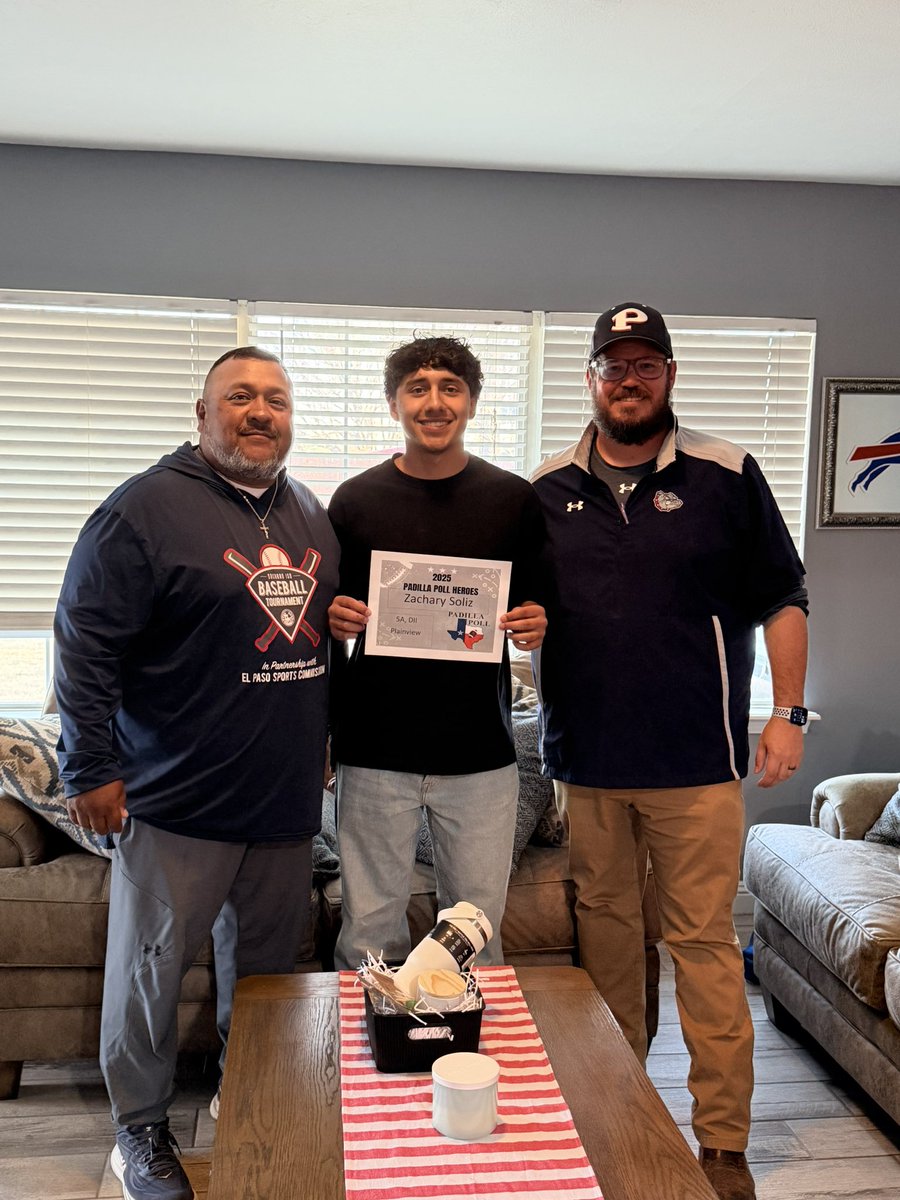 Big congratulations to Zachary Soliz! He was a recent recipient of the <a href="/padillapoll/">Carl Padilla</a> Heroes Award. This state-wide honor recognizes football players for their commitment and dedication to their team, school, and community. Great job, <a href="/ZacharySoliz_14/">Zachary Soliz</a>!

#PadillaPoll #TBW