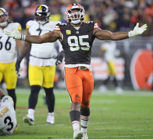 sandropacheco71's tweet image. The #ClevelandBrowns and reigning #NFL #DefensivePlayerOfTheYear #MylesGarrett have agreed to modified language on his #Contract that became official on Tuesday March 24, 2026. #NFL #MakingHistory #DawgPound
