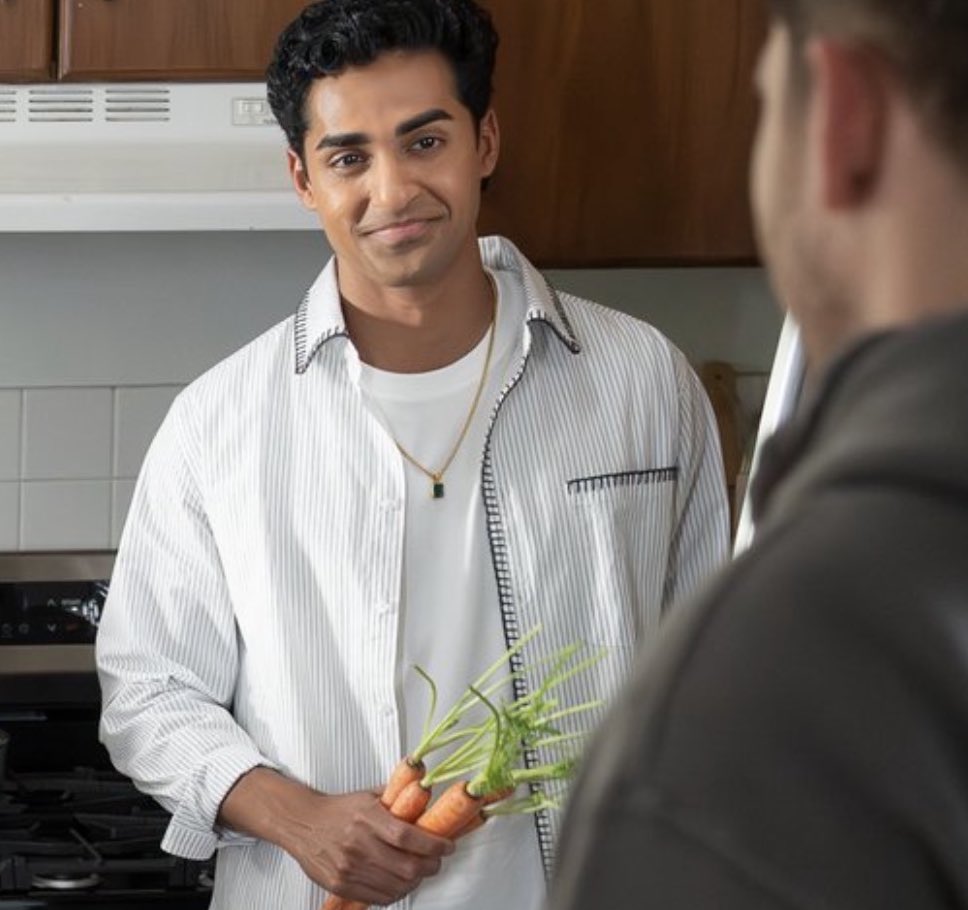 b.🫧🪩 tweet media