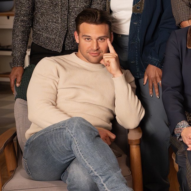 b.🫧🪩 tweet media