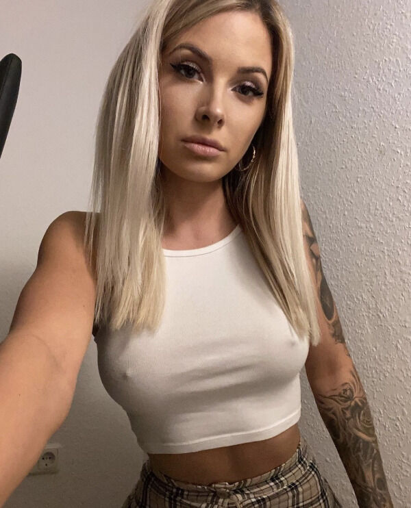 Let's Go Braless! ☺️ tweet media