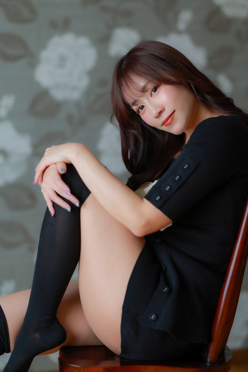 おはよう🩶ふとももすこ？