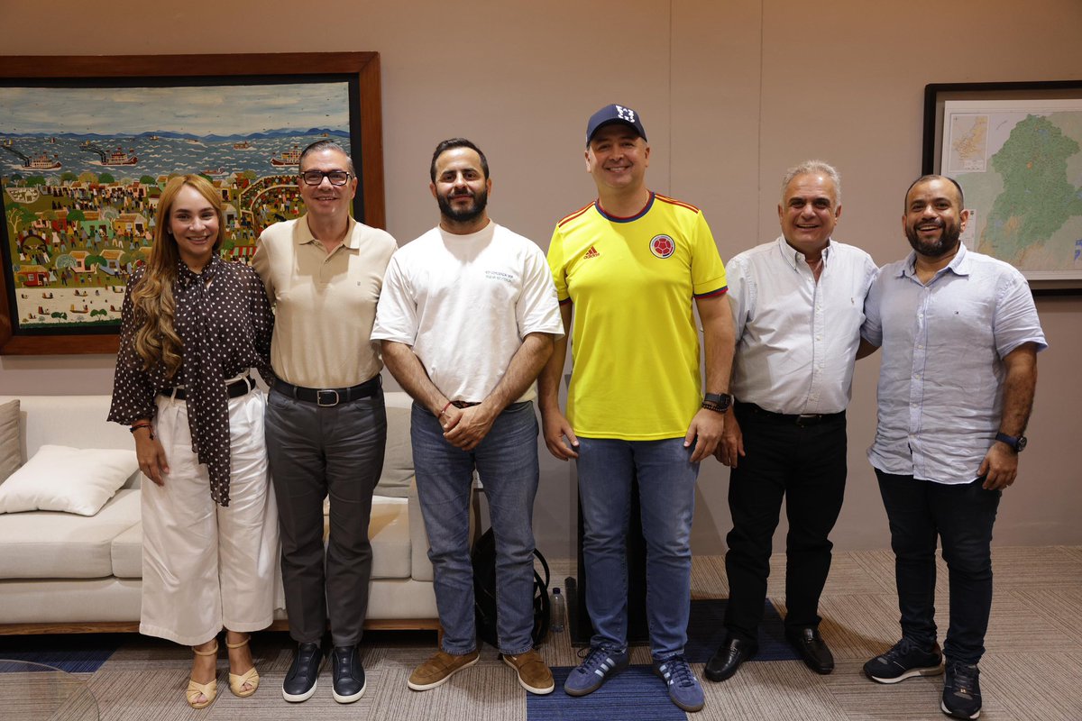 MarcosDanielPG's tweet photo. Reunión con el Gobernador @ErasmoZB y congresistas electos de Córdoba. Unidos, en equipo, trabajaremos por la reconstrucción de nuestro departamento. https://t.co/iXEex63fpt
