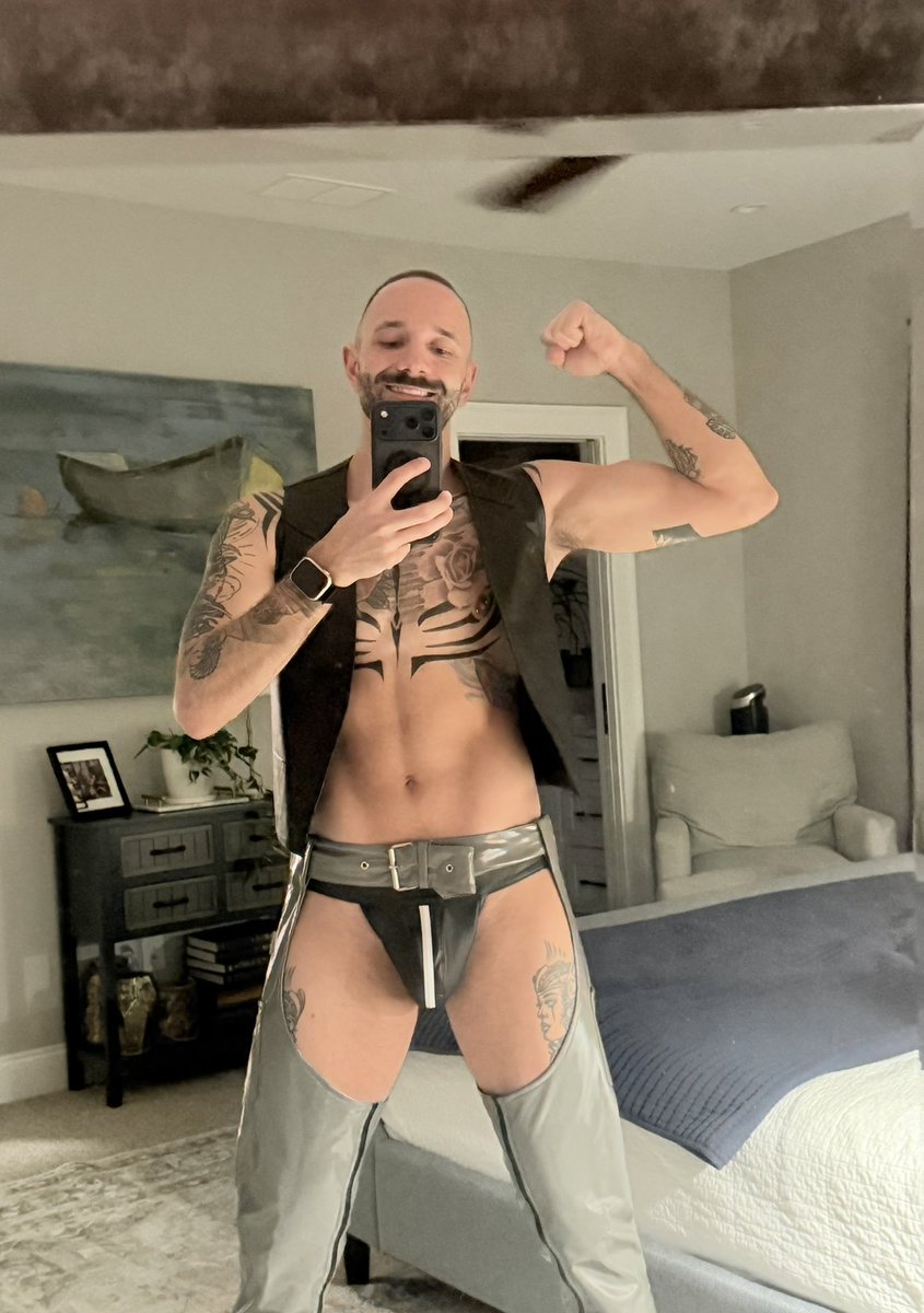 Daniel Cross tweet media