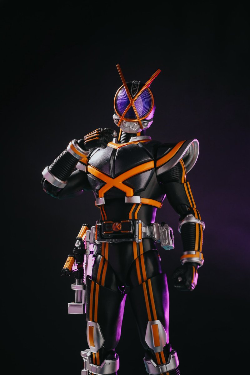 aspiandarmawan's tweet photo. S.H.Figuarts Shinkocchou Seihou Kamen Rider Kaixa

https://t.co/vOs6lI7M0M https://t.co/XdBStGdJPw