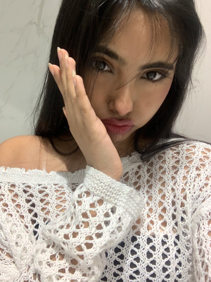 آآيني tweet media