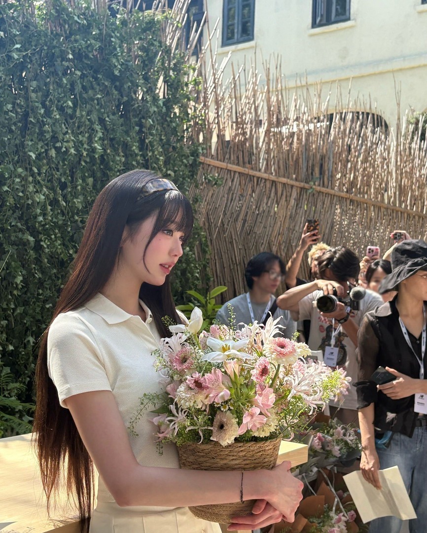 Woodsy Corner. tweet media