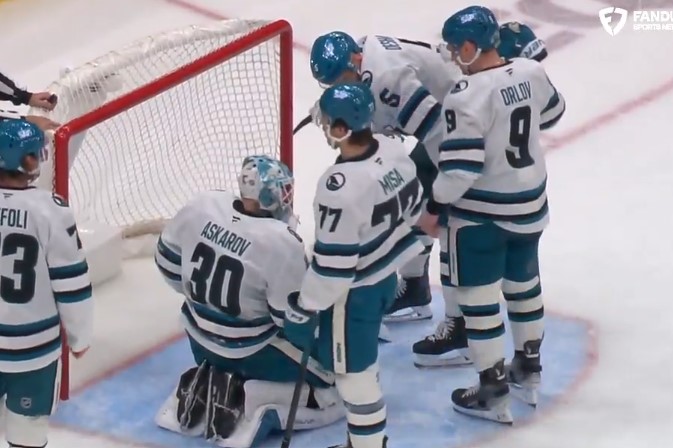 shark baiter tweet media