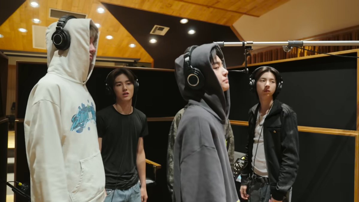 yenkeukeu tweet media