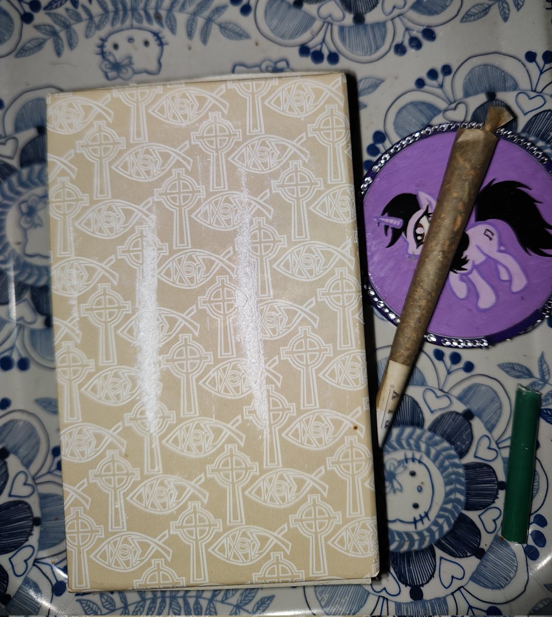 riຖ ໐f Şhtຟt 🍊 tweet media