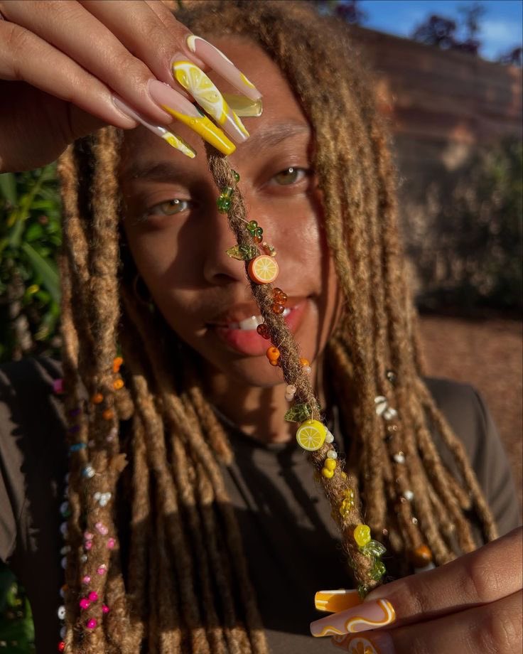 ْْْْ tweet media