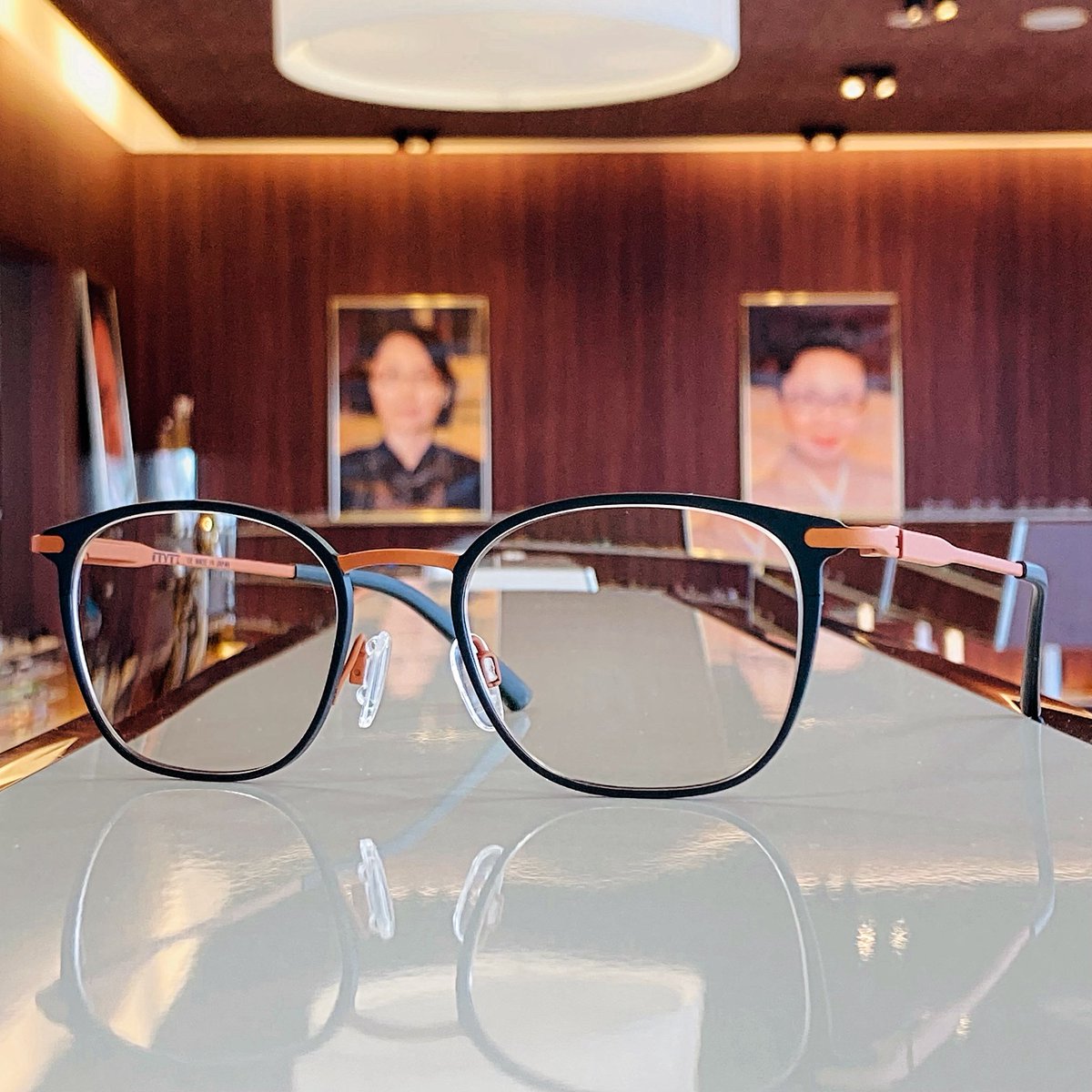 KamuySpectacles's tweet image. BEVEL SPECS KOMBUCHACHA &amp;amp; HOYA遠近両用 シンクロです♪

#bevelspecs #hoya #遠近両用