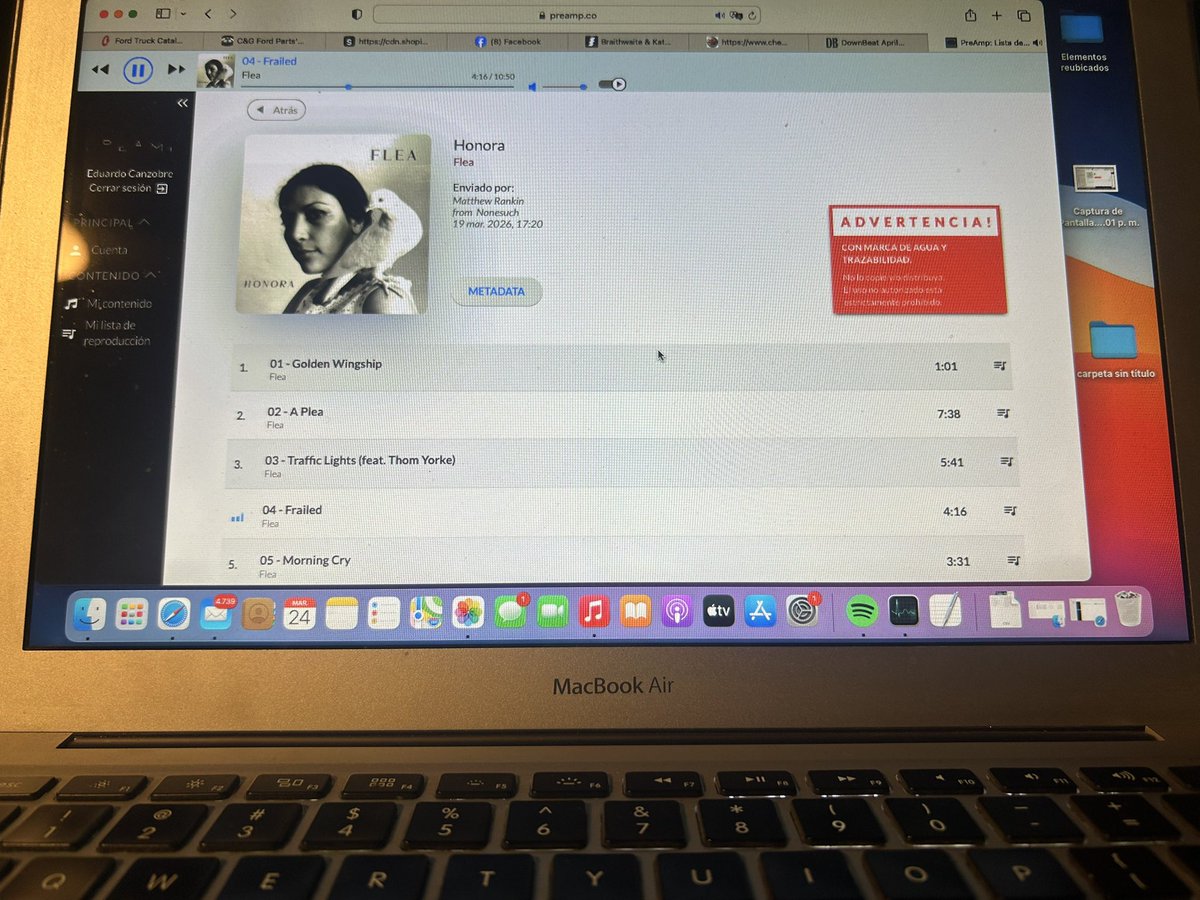 JazzLife tweet media