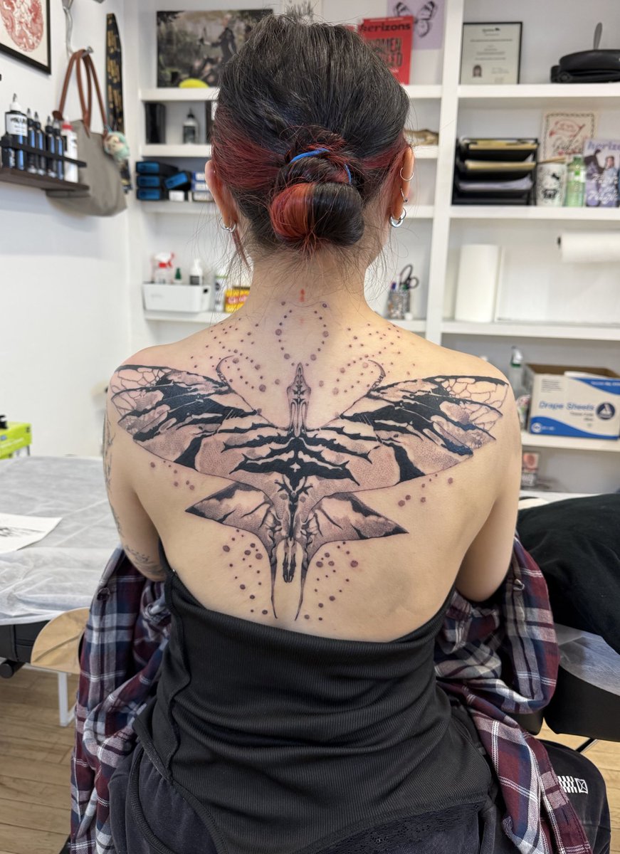 angel🪽💙 tweet media