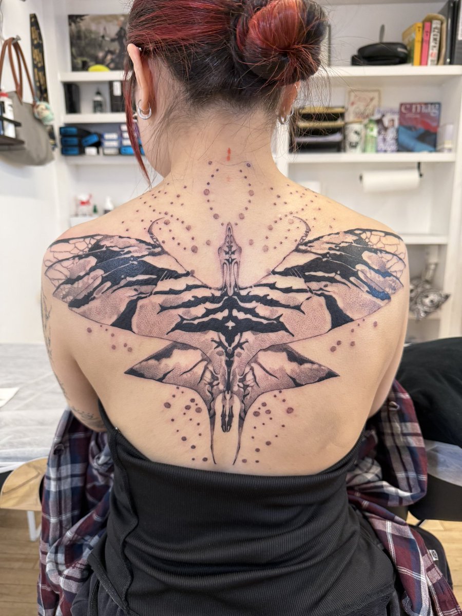 angel🪽💙 tweet media