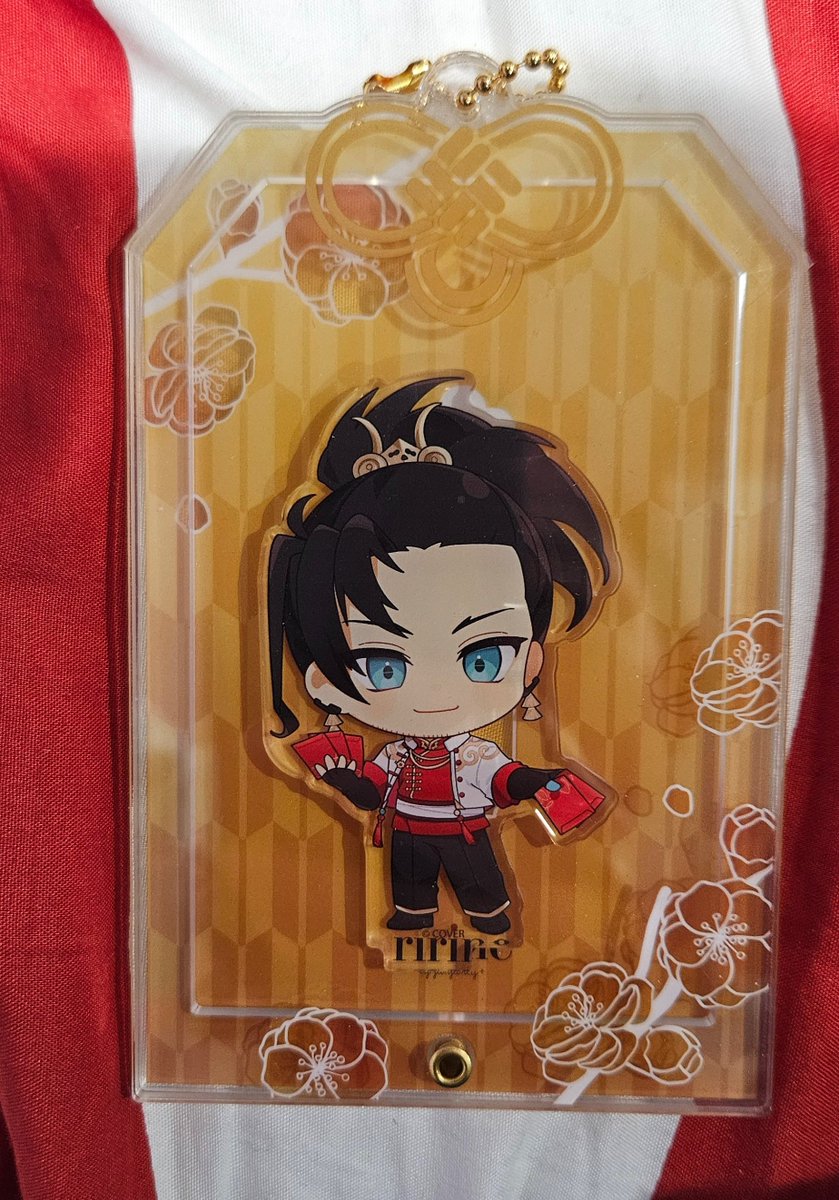Thank you!!! <a href="/momichiword/">紅葉MOMICHI🍁 just a simp</a> 
Found the perfect acrylic frame for tiny Shinri.