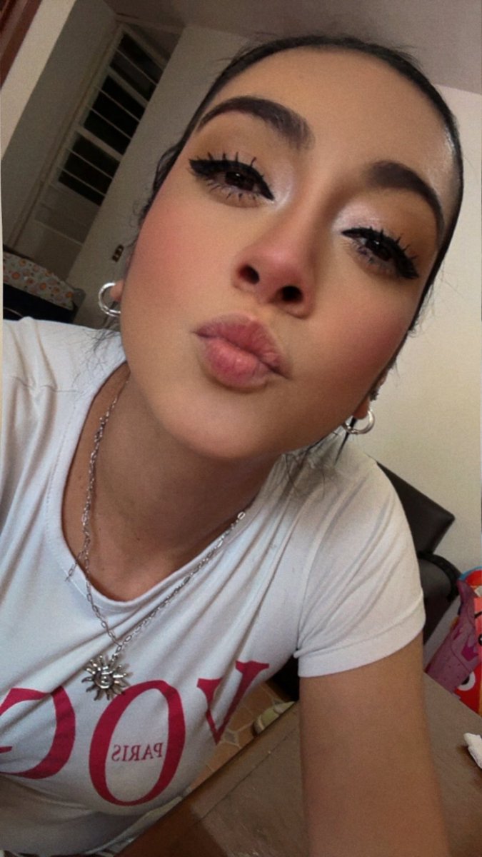 LunadeeSol tweet media