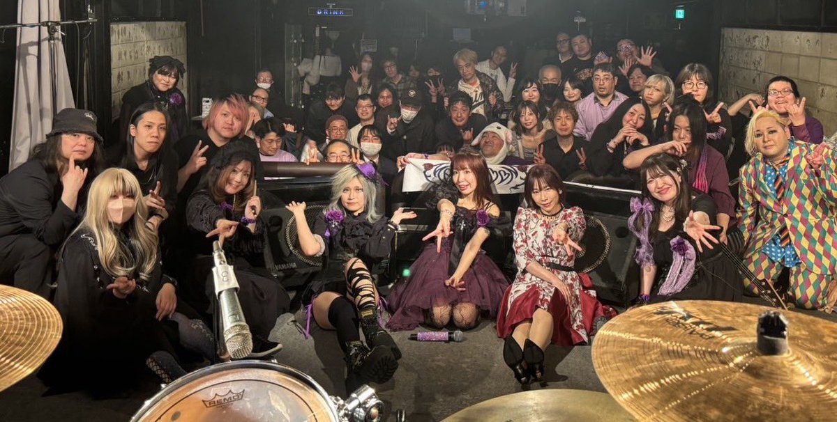 KieWendy@ZipRipFuzZ🎢MelanblooM🌹 tweet media