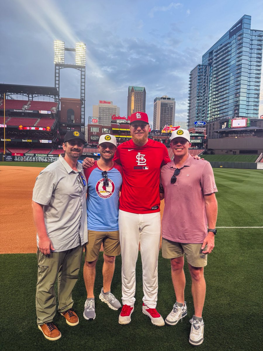 Premier Pitching and Performance tweet media