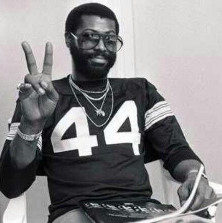 🅸🆃'🆂 🅰 🅽🅴🆁🅳, 🅸🆃'🆂 🅰 🅿🅻🅰🅽🅴! tweet media