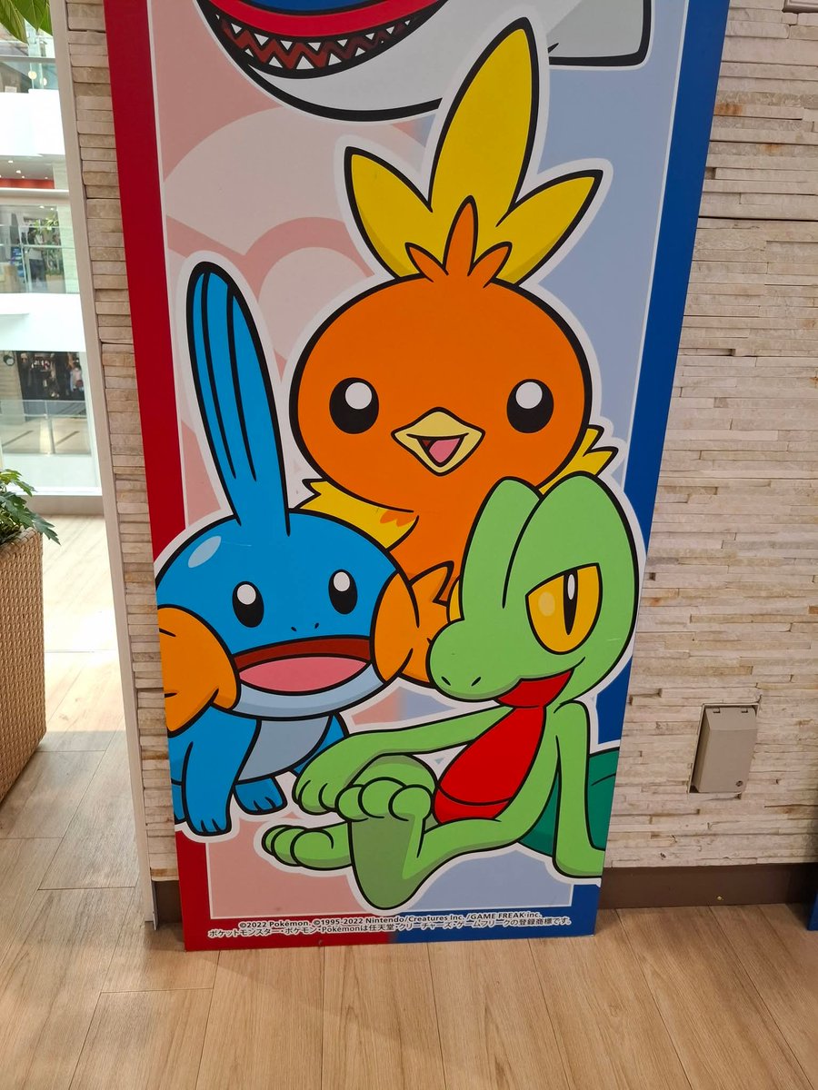 每一次去池袋pokemon center 我都很開心
也感受到在店內的大家都好開心選購自己喜歡的商品
店員都很親切，也非常喜歡pokemon
去過的應該也感受過他們的熱情
又是一單跟蹤狂而起的案件
知道這個消息很悲傷，希望之前和自己聊天的店員們也平安無事
願死者安息，其他工作人員還有在現場的人們也要好好保重