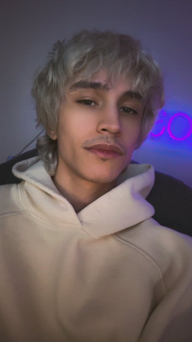 DEEGS 👽🖤 tweet media