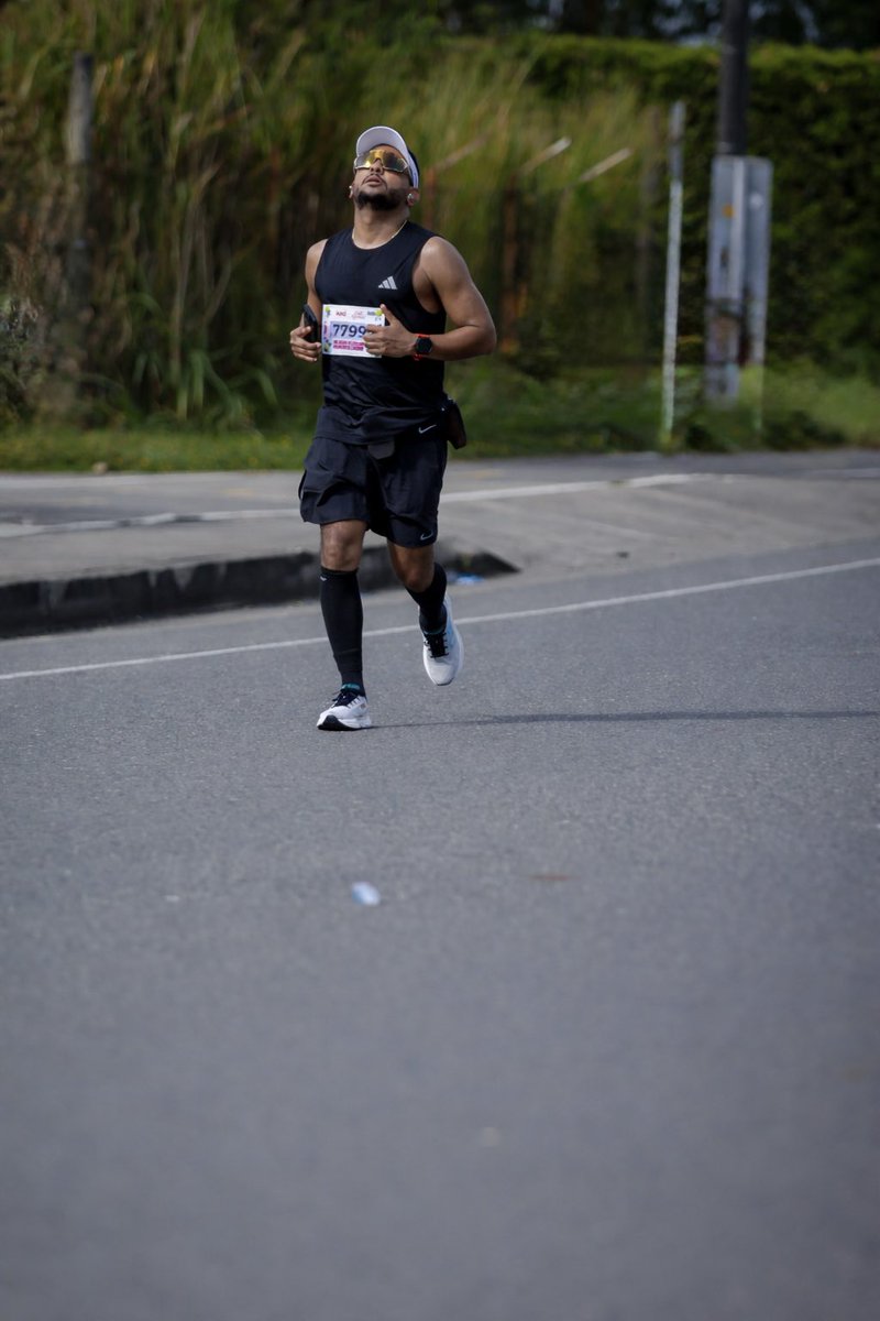 Danielstevencar's tweet photo. Media maratón del quindio https://t.co/It2BLweW2v