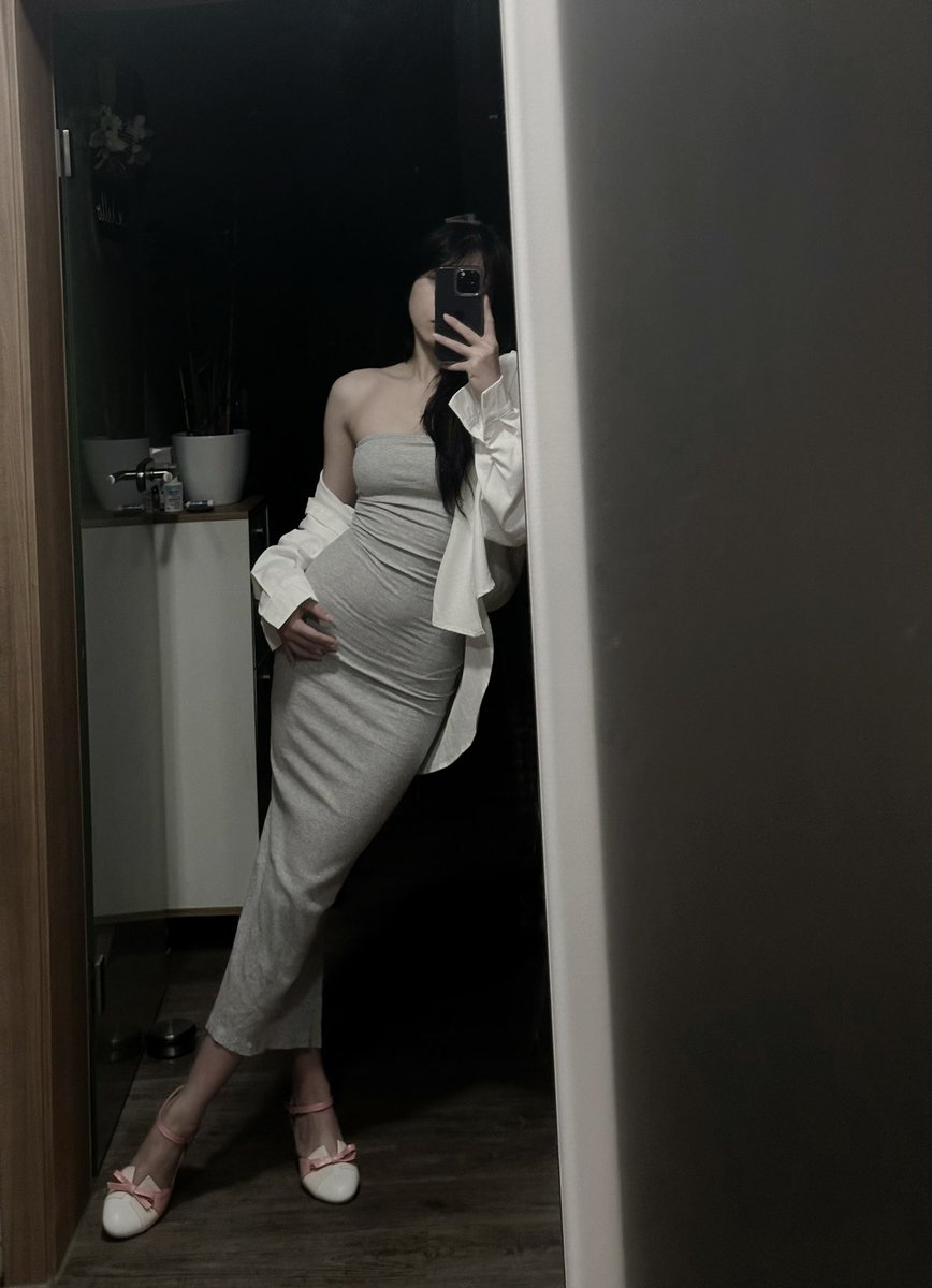 vylette 𝜗𝜚 tweet media