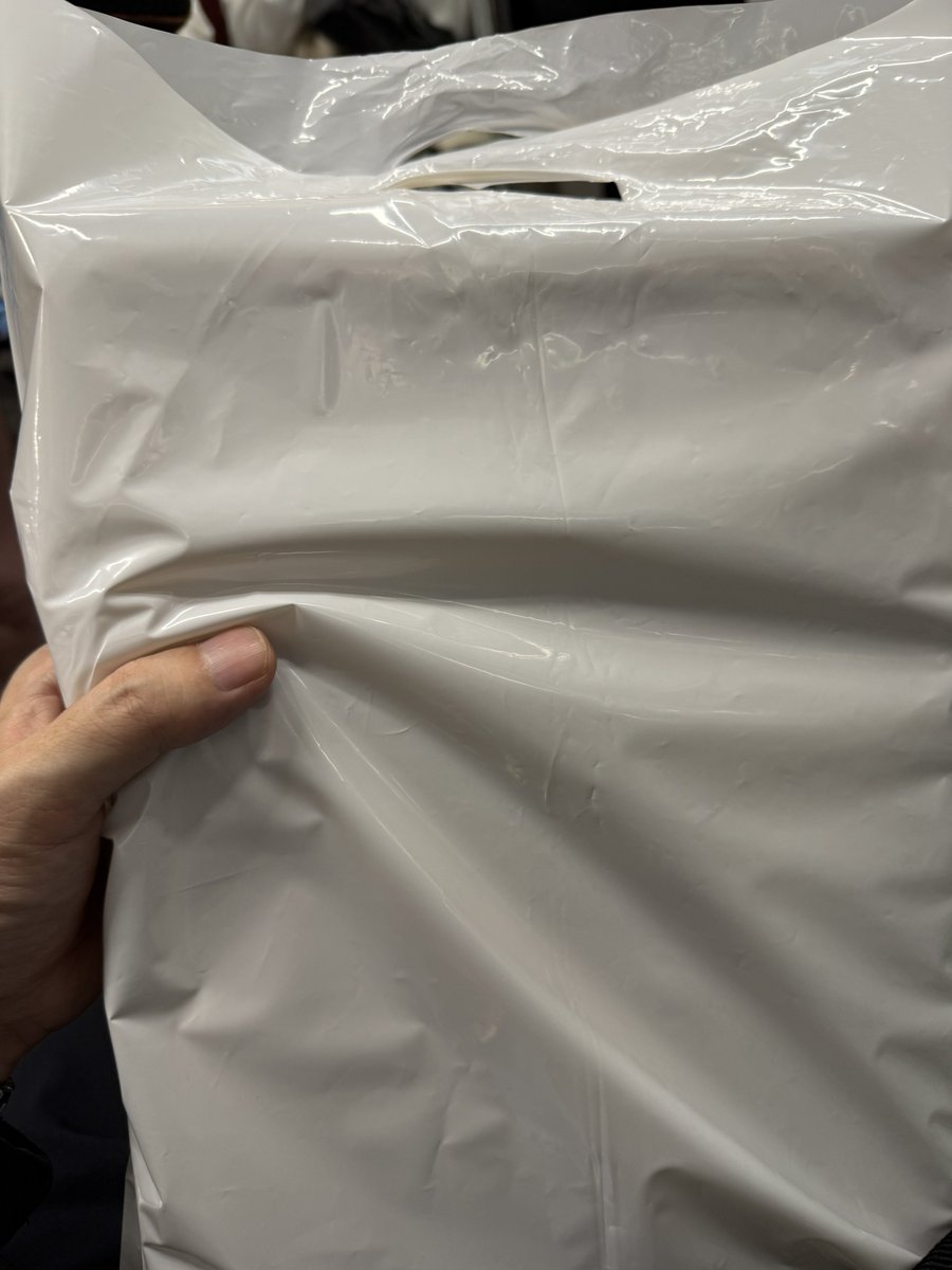 賢木イオ🍀AIイラスト tweet media