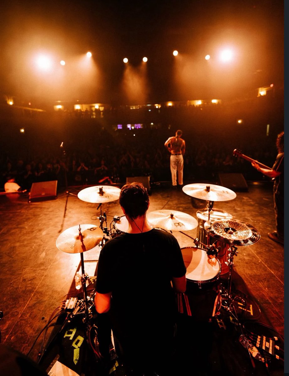 Hambur (@rynsemn) on Twitter photo 