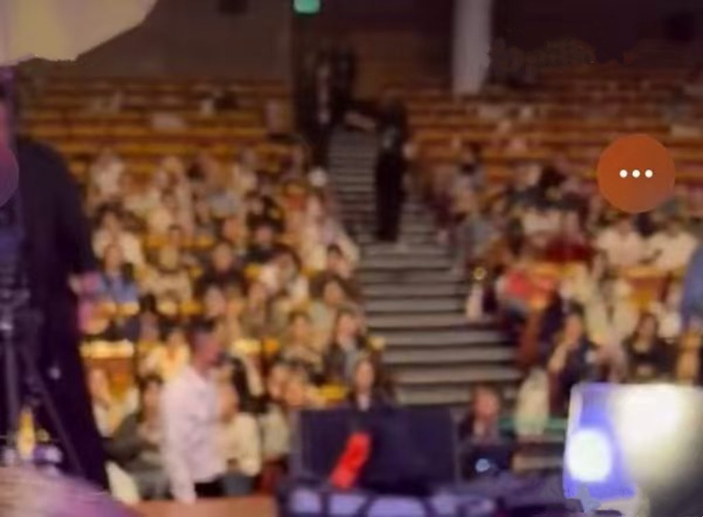 unchainedSK tweet media