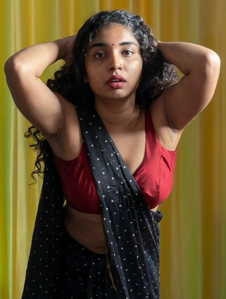 Bi_curious tweet media