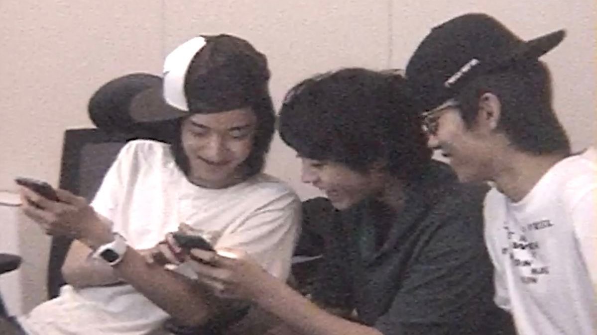 โ ม เ ซ tweet media