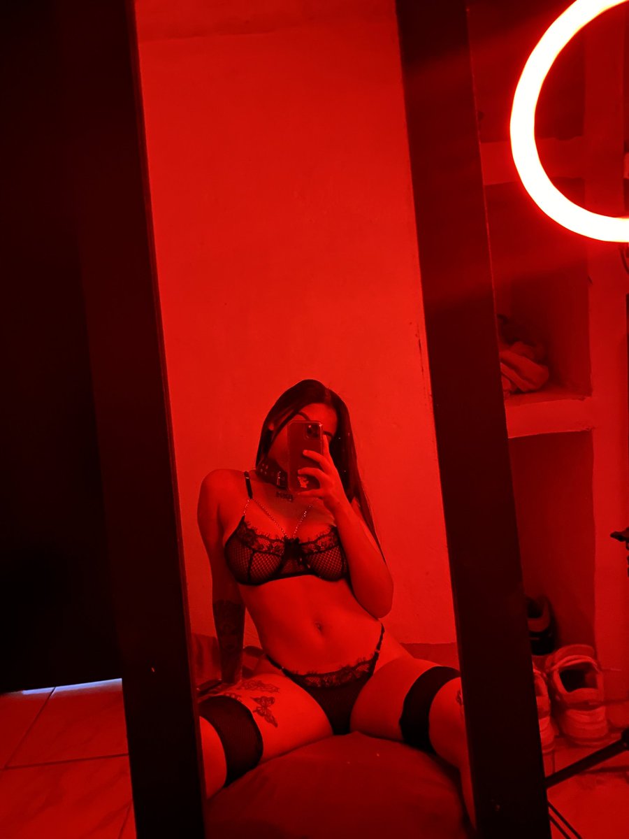 ashley_sandoval tweet media