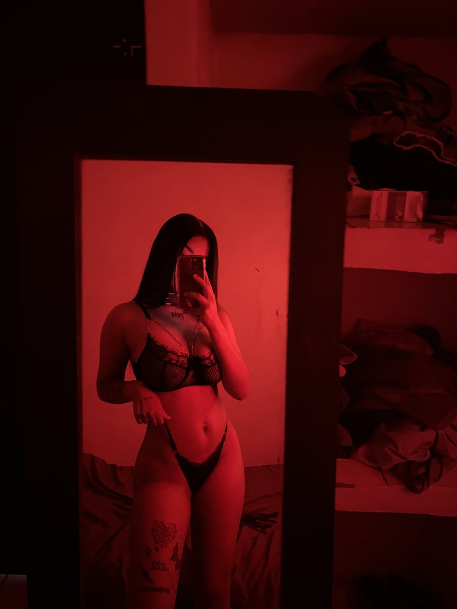 ashley_sandoval tweet media