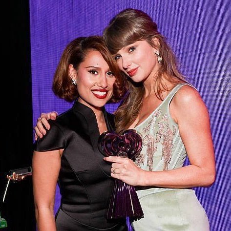 Taylor Updates Italia tweet media