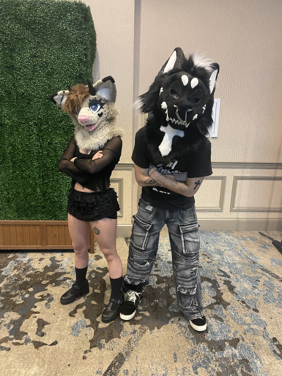 Asterfluffs tweet media