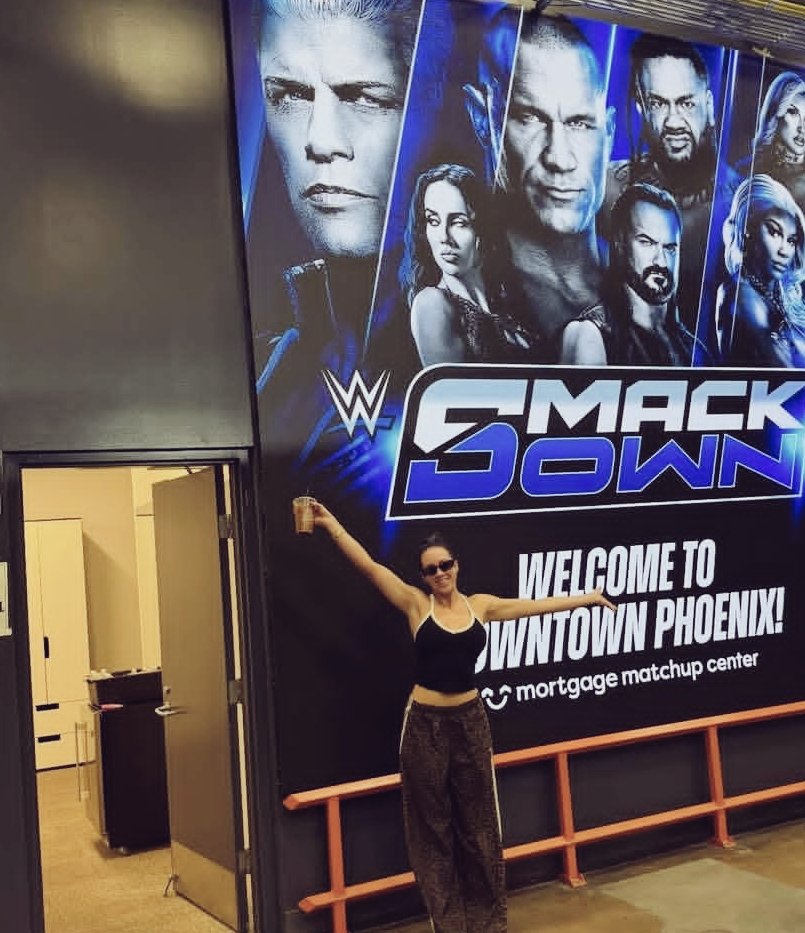 Salute me! tweet media