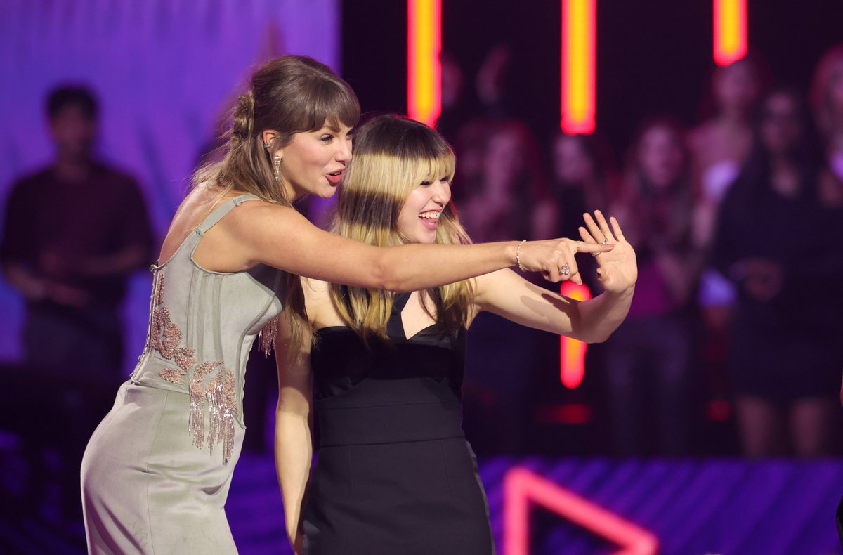JumpTrailers's tweet photo. 4K | Taylor Swift and Alysa Liu
(Getty) https://t.co/9Vgkag1ubf