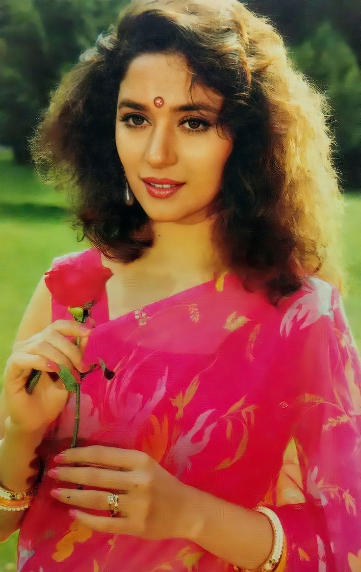 Graceful Madhuri tweet media