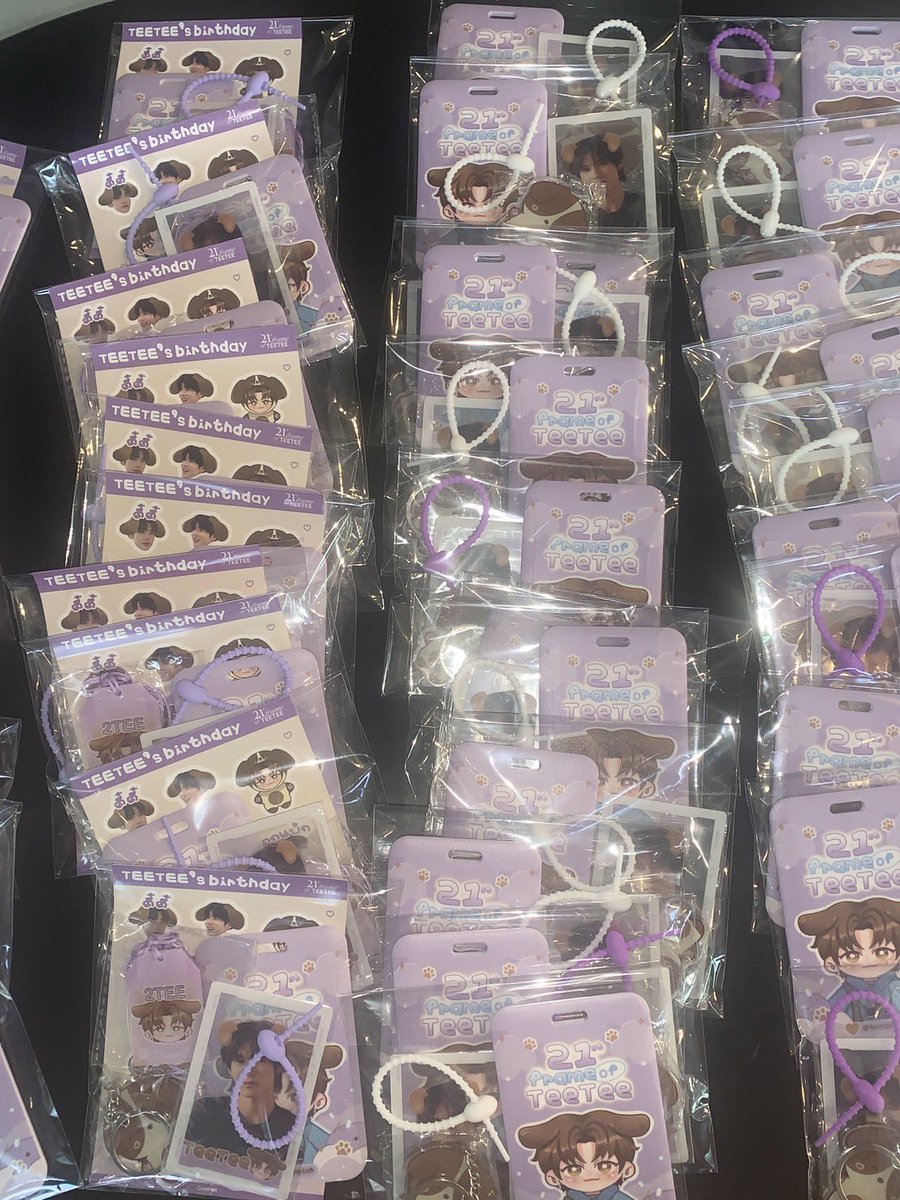 CRUSH ON TEETEE tweet media