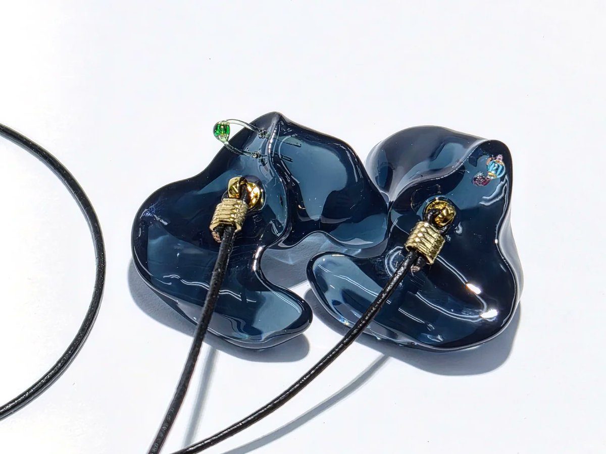 e☆イヤホン・ラボ tweet media