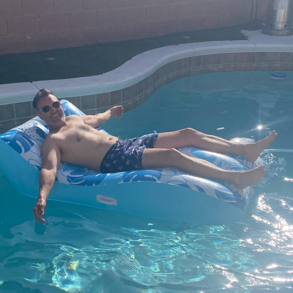 Aaron Clarey tweet media