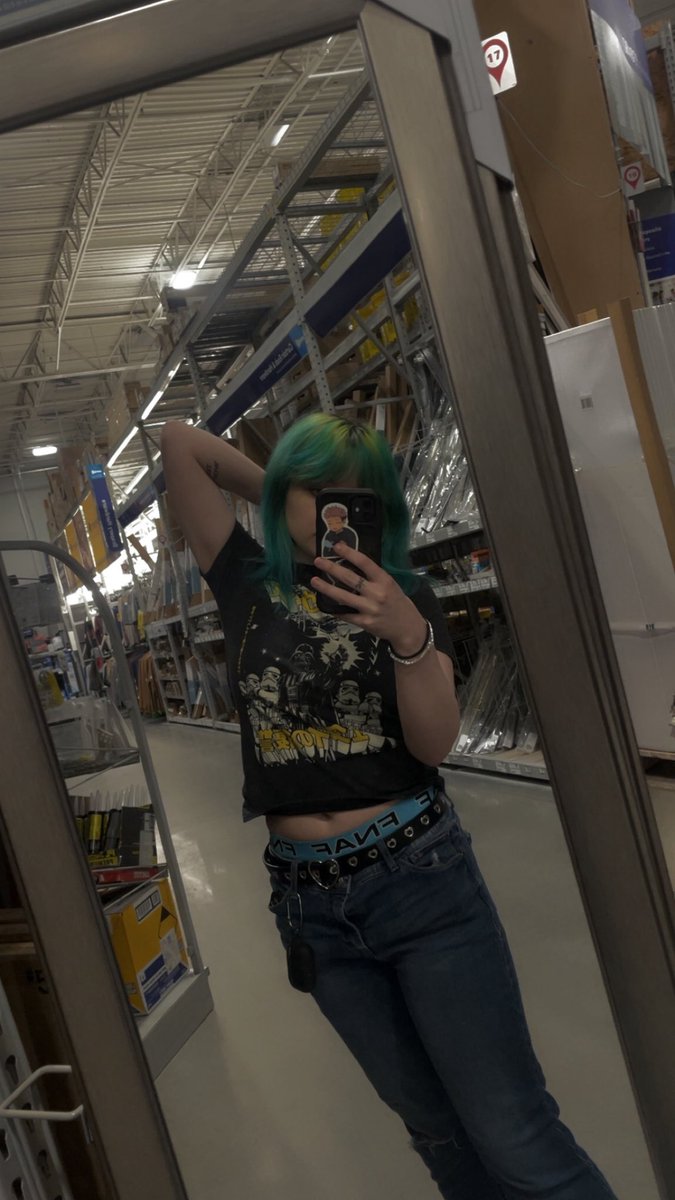 anna .ᐟ tweet media