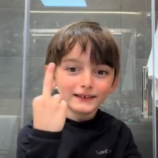 𝙰𝚗𝚗𝚊 ☽ tweet media